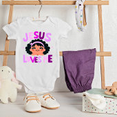 Paarse "Jesus Loves Me"-ontwerp Romper