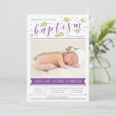 Paarse kalligrafie doopsel foto uitnodiging Kaart (Staand voorkant)