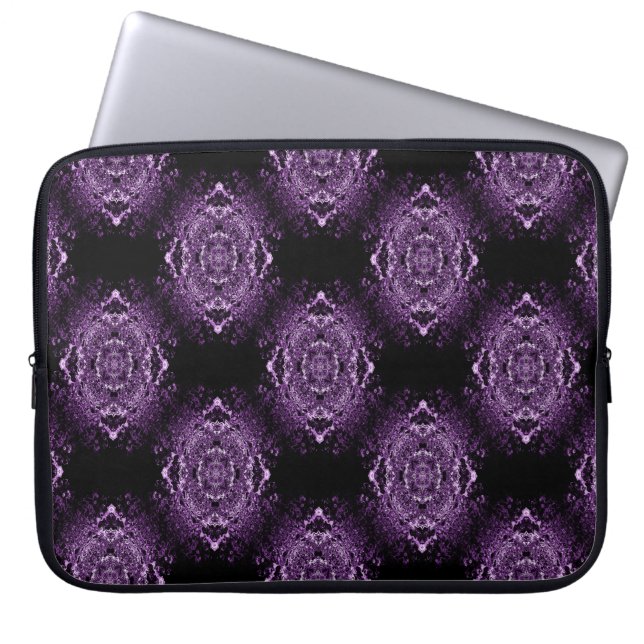 Paarse kant. laptop sleeve (Voorkant)