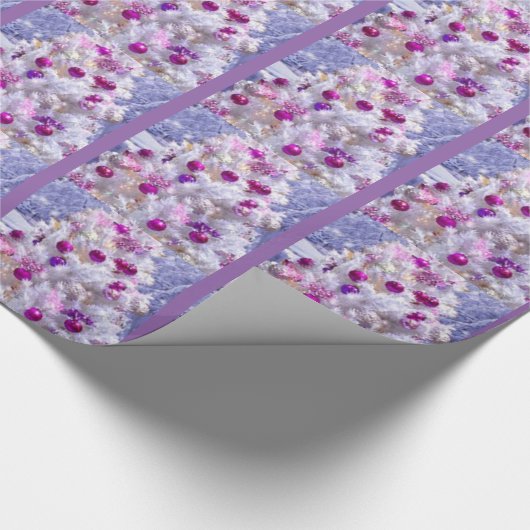 Paarse kerstboom cadeaupapier (Hoek)