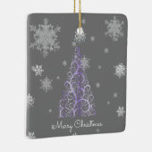 Paarse kerstboom en sneeuwvlokken keramisch ornament (Rechts)