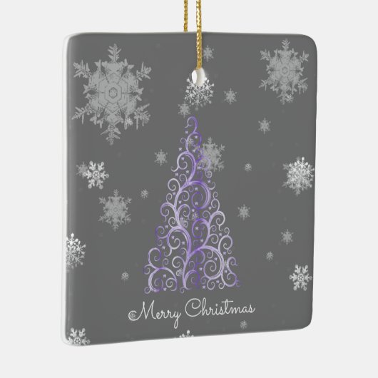 Paarse kerstboom en sneeuwvlokken keramisch ornament (Rechts)