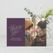 Paarse kerstfoto met modern script winterfoto feestdagenkaart (Staand voorkant)