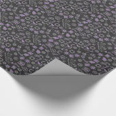 Paarse kerstmansymbolen met Merry KerstBlack Cadeaupapier (Hoek)