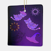 Paarse Kittens met hekse Petten en sterren Keramisch Ornament (Links)