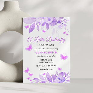 Paarse kleine vlinder is op de weg Baby shower Kaart