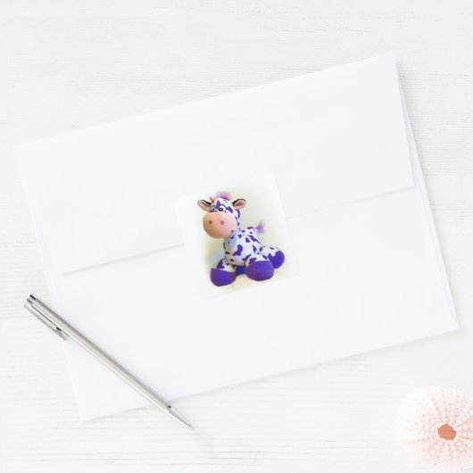 Paarse koe vierkante sticker (Envelop)