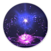 Paarse Kosmische Zen Crystal Lotus Flower Stars Keramische Knop (Voorkant)