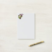Paarse Kruis En Bloemen Post-it® Notes (Op bureau)