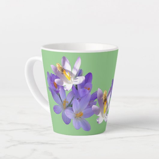 Paarse kruiwagens met lichtgroene latente Mok voor (Linkerhoek)