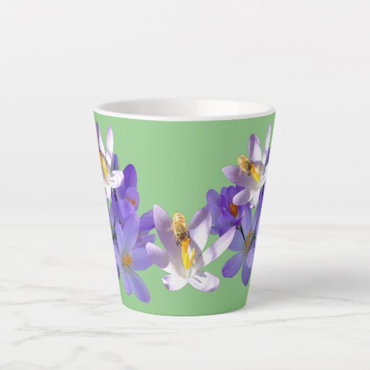 Paarse kruiwagens met lichtgroene latente Mok voor (Voorkant)