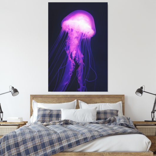 Paarse kwal en Blue Ocean Canvas Print (Insitu (Slaapkamer))