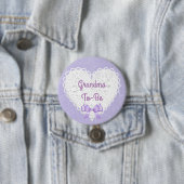 Paarse Lacy Oma-to-be Baby shower Button (In situ)