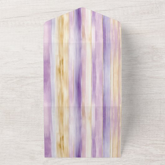 Paarse lavendel gouden strepen bruiloft all in one uitnodiging (Buitenkant)