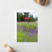 Paarse lavendel, rode paraplu notitiekaartje (Voorkant / Achterkant in situ)