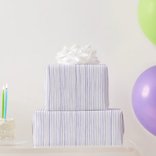Paarse Lavendel Witte Strepen Verjaardag Cadeaupapier