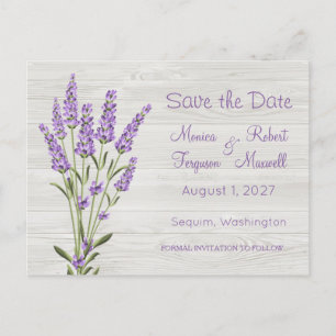 Paarse lavendelbloemen op hout Save the Date Briefkaart