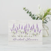Paarse lavendelbloemen op houten Vrijgezellenfeest Kaart (Staand voorkant)