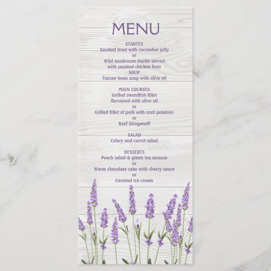 Paarse lavenderbloemen op het houten bruiloft-menu menu (Voorkant)