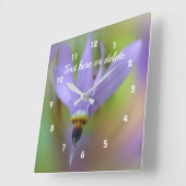 Paarse leliebloem gepersonaliseerd vierkante klok (Hoek)