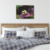 Paarse Lenten Roos Sneller Canvas Afdruk (Insitu (Slaapkamer))