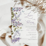 Paarse liefde voor Bloom Bridal Shower-uitnodiging Kaart<br><div class="desc">Bridal Shower-uitnodiging met lila en paarse bloemen met vlinders. Pas uw tekst aan om de bruid te vieren.</div>