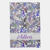 Paarse liefhebbers fav! Plezier bloeit. Gepersonal Theedoek (Verticaal)