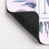 Paarse Lila Bloemen Custom Monogram Muismat (Hoek)