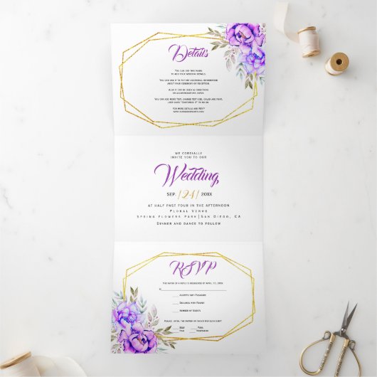 Paarse, lila waterverf en RSVP bruiloft Drieluik Uitnodiging (Binnen)