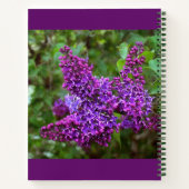 Paarse Lilacs op een lentedag gepersonaliseerd Notitieboek (Achterkant)