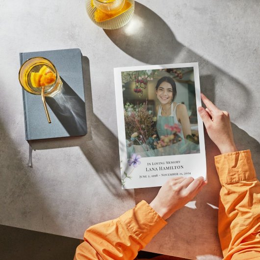 Paarse Lilly Eenvoudige Foto Begrafenisprogramma Kaart