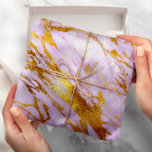 Paarse Lily Gold Pastel White Marble Shiny Glam Cadeaupapier<br><div class="desc">Minimalisme en elegantie,  afhankelijk van de werkelijke ontwikkeling van de binnenbekleding. Vaak</div>