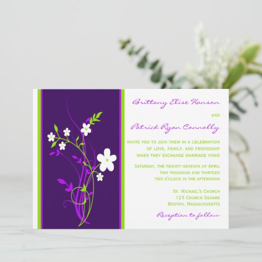 Paarse, Limoen, witte bloemenbruiloft uitnodiging (Staand voorkant)