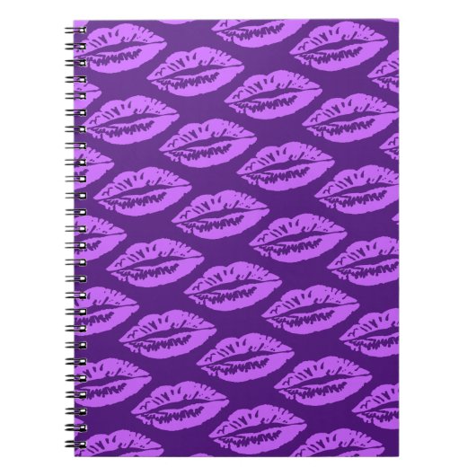 Paarse Lippen Patroon Notitieboek (Voorkant)