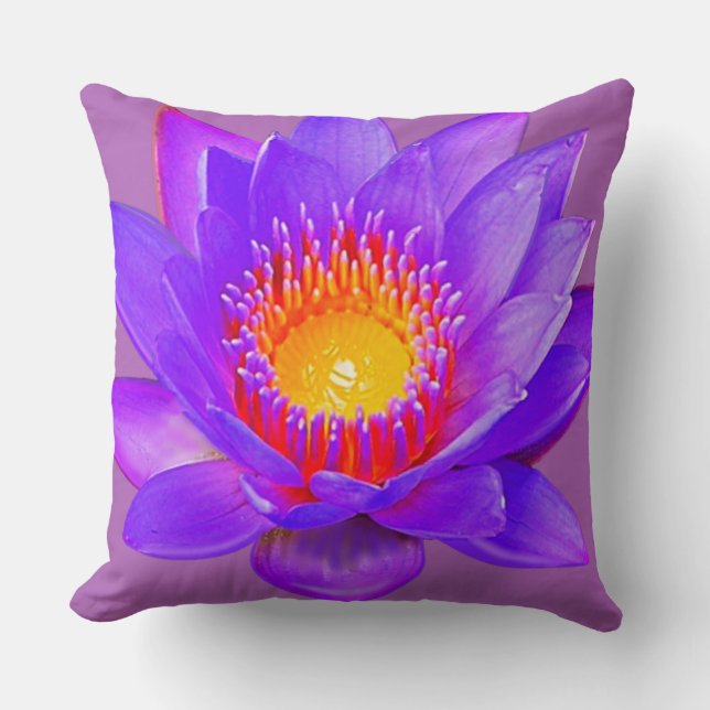 Paarse Lotus Bloem Kussen (Voorkant)