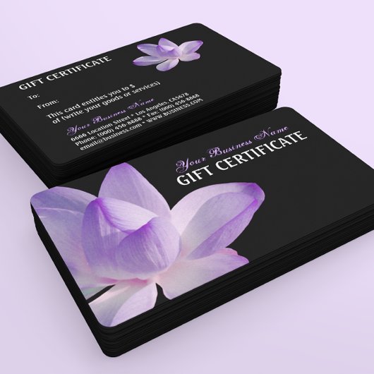 Paarse Lotus Bloom op Zwart Cadeaubon Kortingskaartje