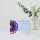 Paarse Lotus Mandala Modern Yoga Instructor Visitekaartje (Staand voorkant)