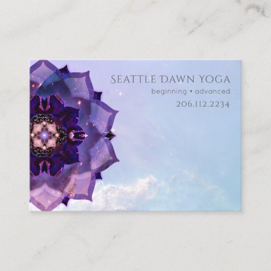 Paarse Lotus Mandala Modern Yoga Instructor Visitekaartje (Voorkant)