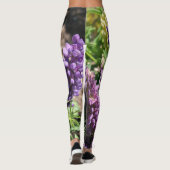 Paarse Lupinevloer Leggings (Achterkant)