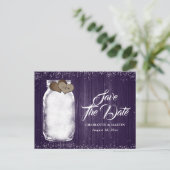 Paarse Mason Jar Rustic Wood Wedding Save The Date Aankondigingskaart (Staand voorkant)
