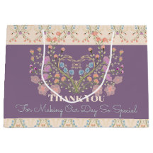 Paarse met bloemige accenten