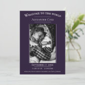 Paarse minimalistische aankondiging van geboorte f (Staand voorkant)