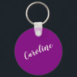 Paarse minimalistische kalligrafie Persoonlijke na Sleutelhanger<br><div class="desc">Minimale kalligrafie persoonlijke naam Sleutelhanger in Paars Violet</div>