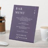 Paarse minimalistische monogram bar menu reclamebord met voetstuk (Insitu)