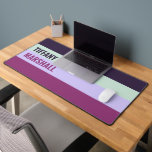 Paarse, Mint Green & Magenta Stripes Patroon Bureaumat<br><div class="desc">Verfris uw slaapkamer met het trendy Paarse en Mint Green Magenta Stripes Pattern Dekbed Hoesje. Met een stijlvolle mix van cool mintgroen en rijke paarse strepen, voegt dit moderne ontwerp een frisse en eigentijdse touch toe aan uw ruimte. Perfect voor het creëren van een chique en levendige sfeer, terwijl comfort...</div>