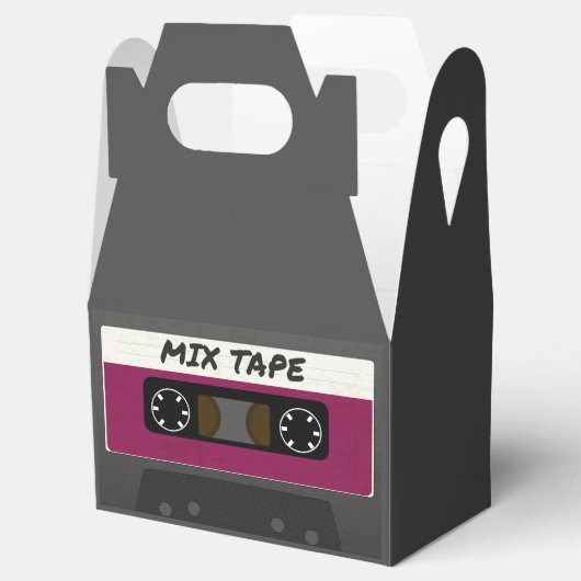 Paarse Mix-tape: 80 en 90-inch geïnspireerd cadeau Bedankdoosjes (Geopend)