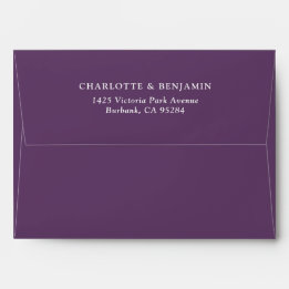 Paarse moderne aangepaste bruiloft 5,25x7,25 envelop