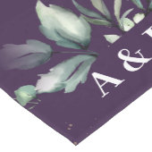 Paarse moderne groene monogram bruiloft medium tafelloper (Hoek)