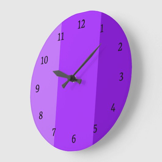 Paarse moderne grote klok (Hoek)