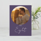 Paarse moderne minimalistische scripttafel kaart (Staand voorkant)